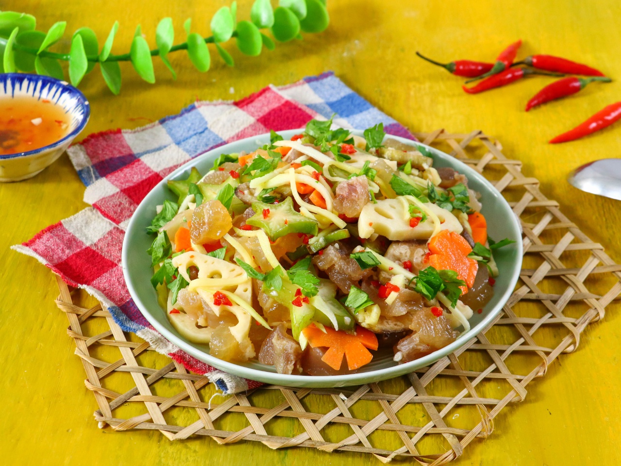 Chỉ bạn cách làm món gân bò ngâm mắm gừng nhâm nhi ngày tết