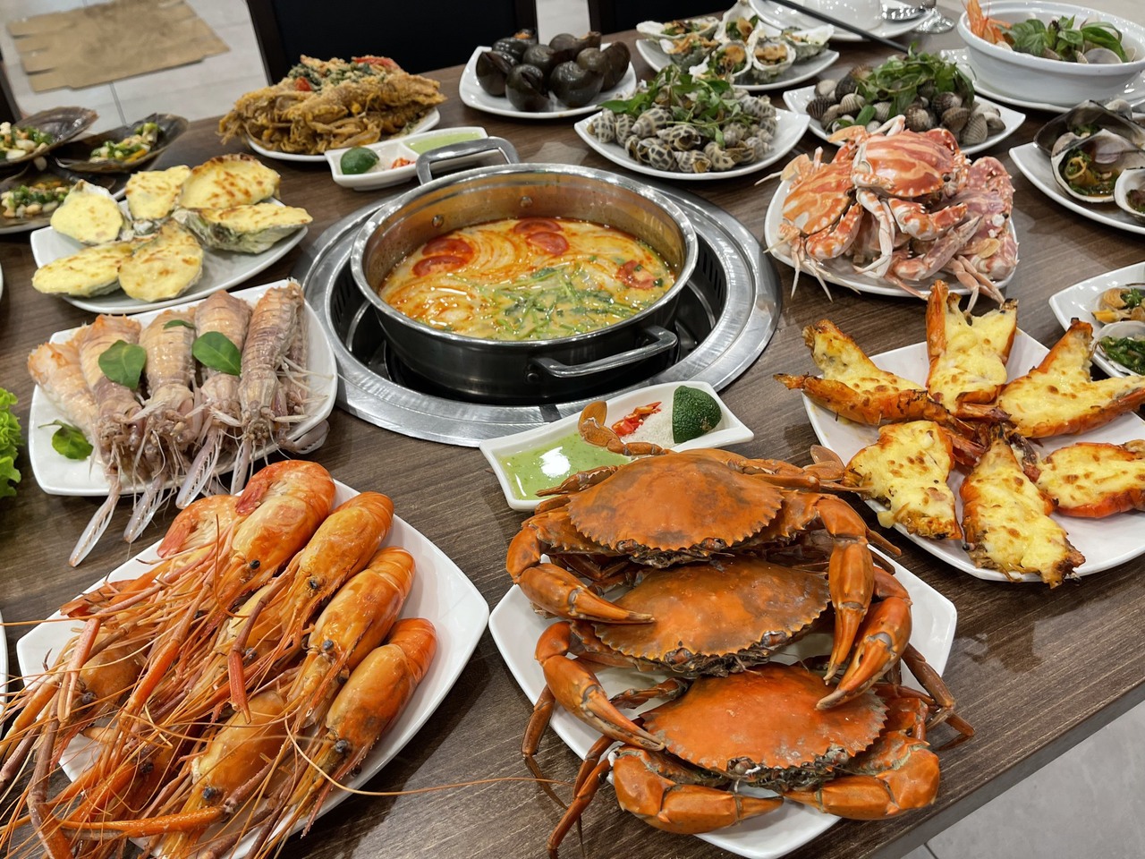 Vì sao ăn hải sản nhiều lại không gây tăng cân?