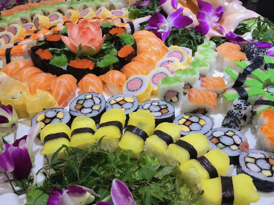 Ngon miệng, đã mắt với món sushi trứ danh tại Hà Nội