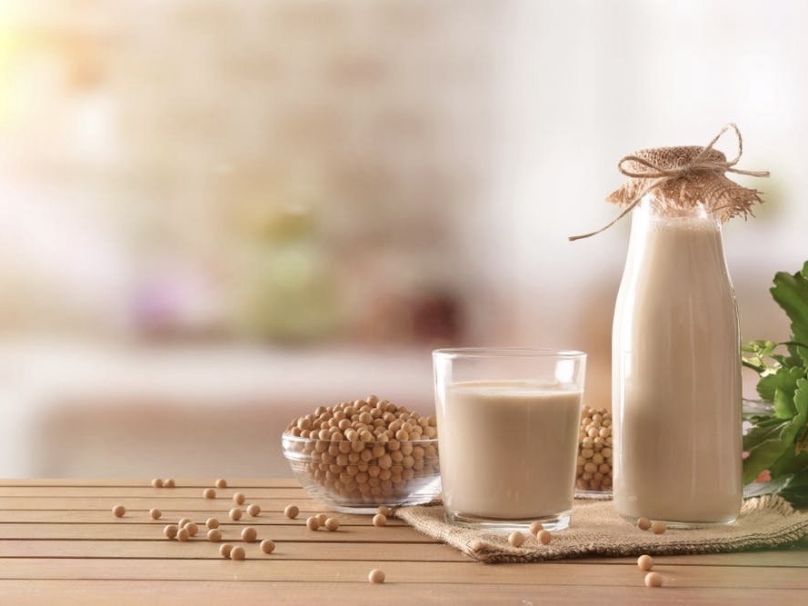 Tuyệt chiêu làm sữa đậu nành thơm ngon giải nhiệt ngày nắng
