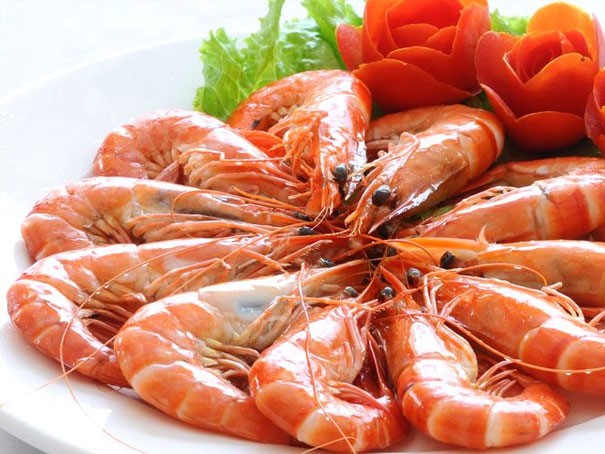 Salad tôm và súp tôm cho ngày nóng nực