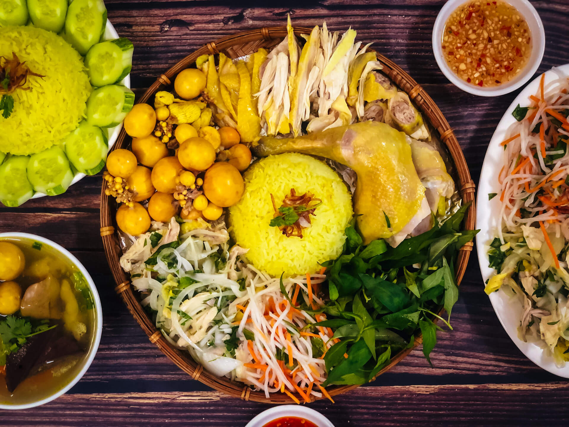 Cách làm món cơm gà thơm ngon đổi vị