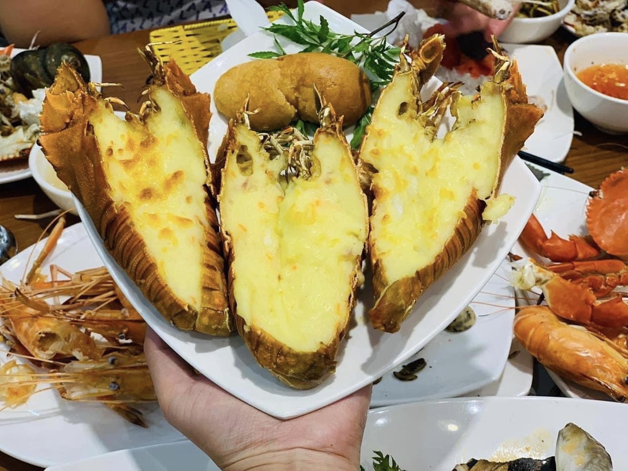 Siêu ưu đãi tại khai trương Poseidon Sky Lake Mỹ Đình
