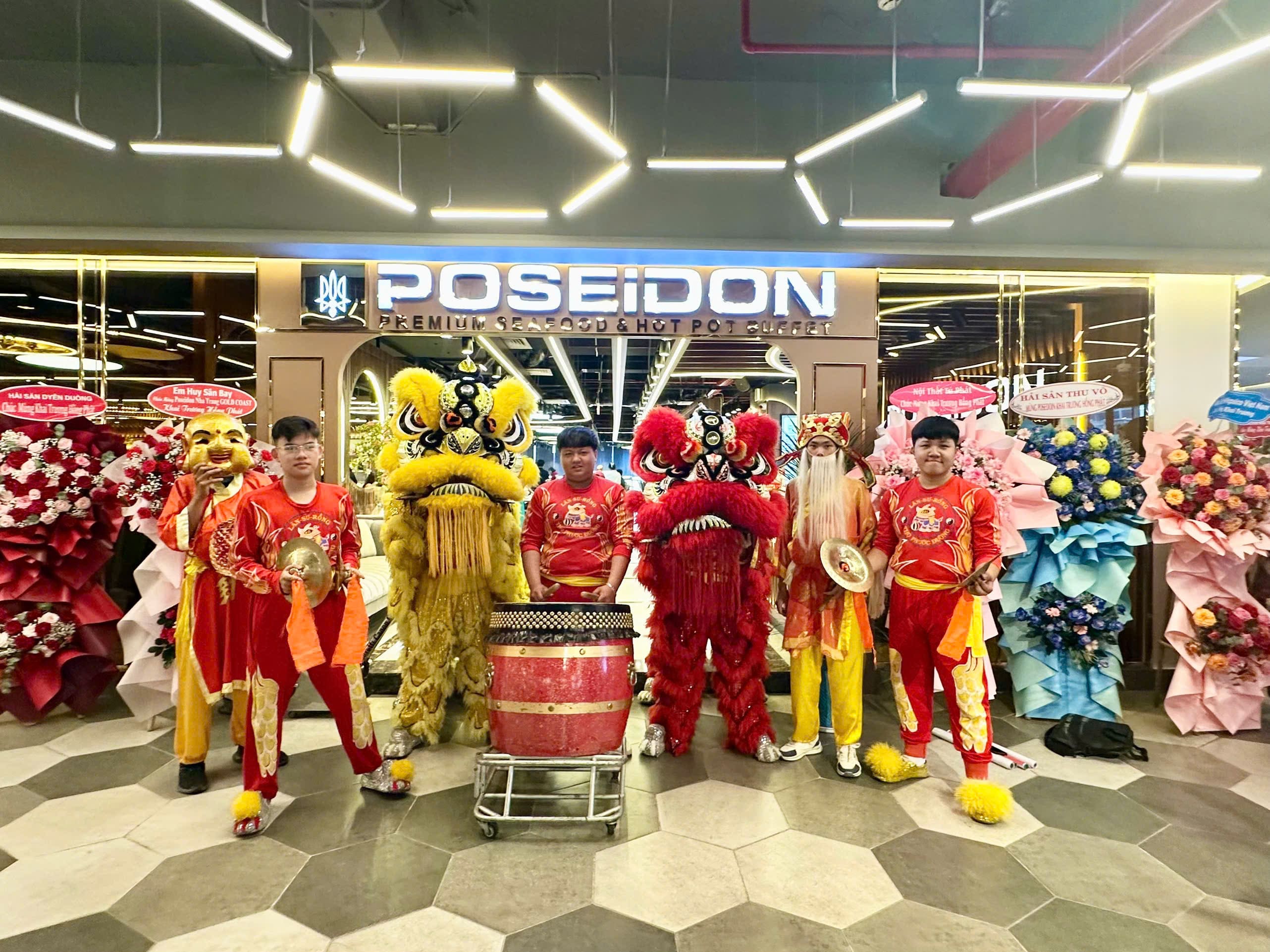 "Mưa" lời khen từ thực khách trong 3 ngày khai trương Poseidon Gold Coast Premium