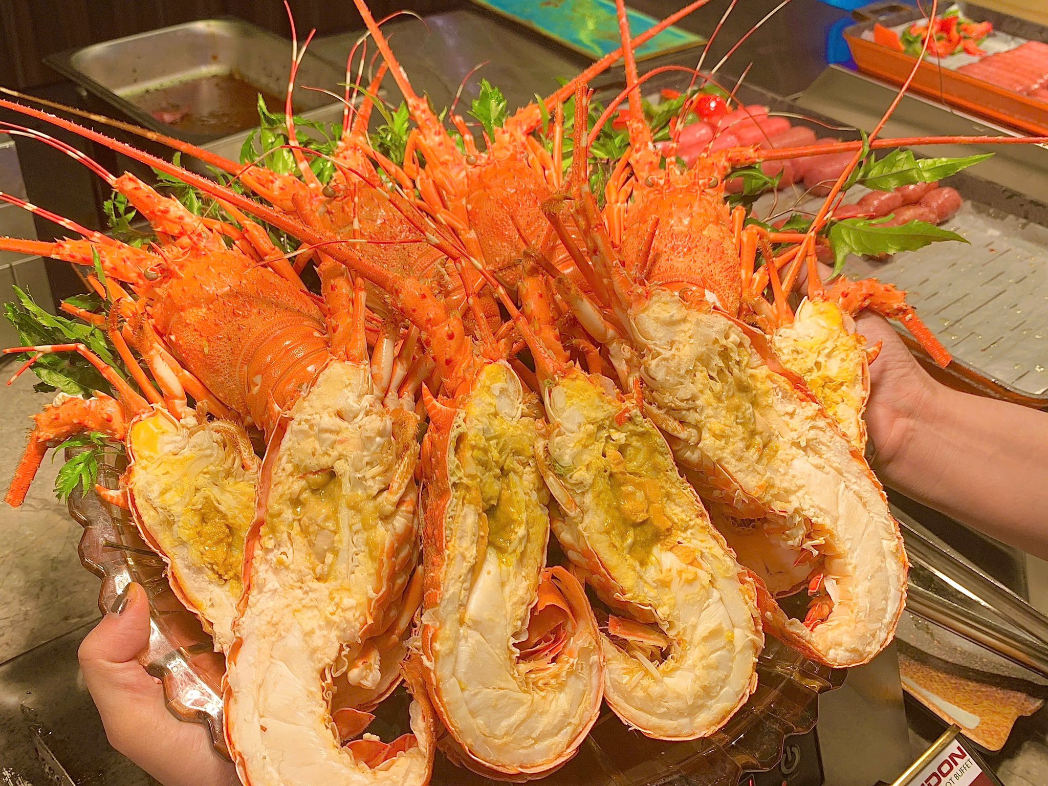 Poseidon Times City “lên đời” – Bùng nổ đại tiệc tôm hùm đẳng cấp