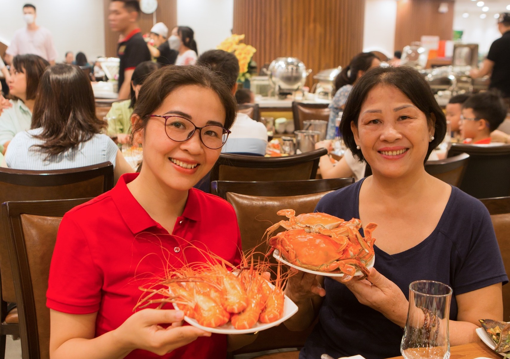 Tiệc 20/10 ngất ngây với ưu đãi cua 0 đồng